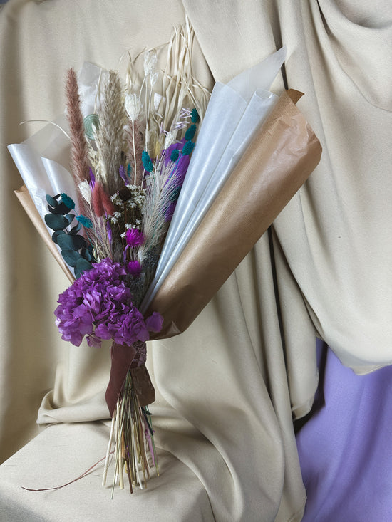 Trockenblumenstrauß `Amilia